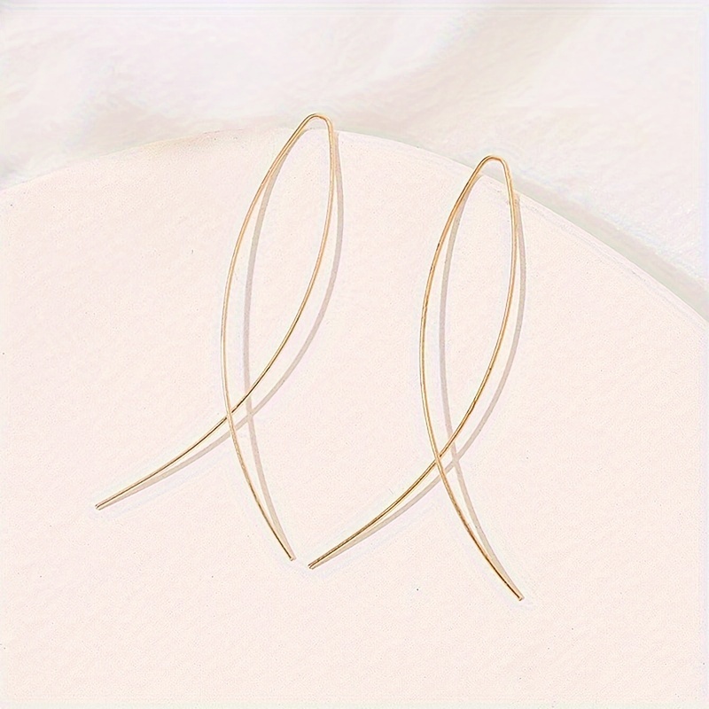 Stylish Fish Shape Earrings for Women